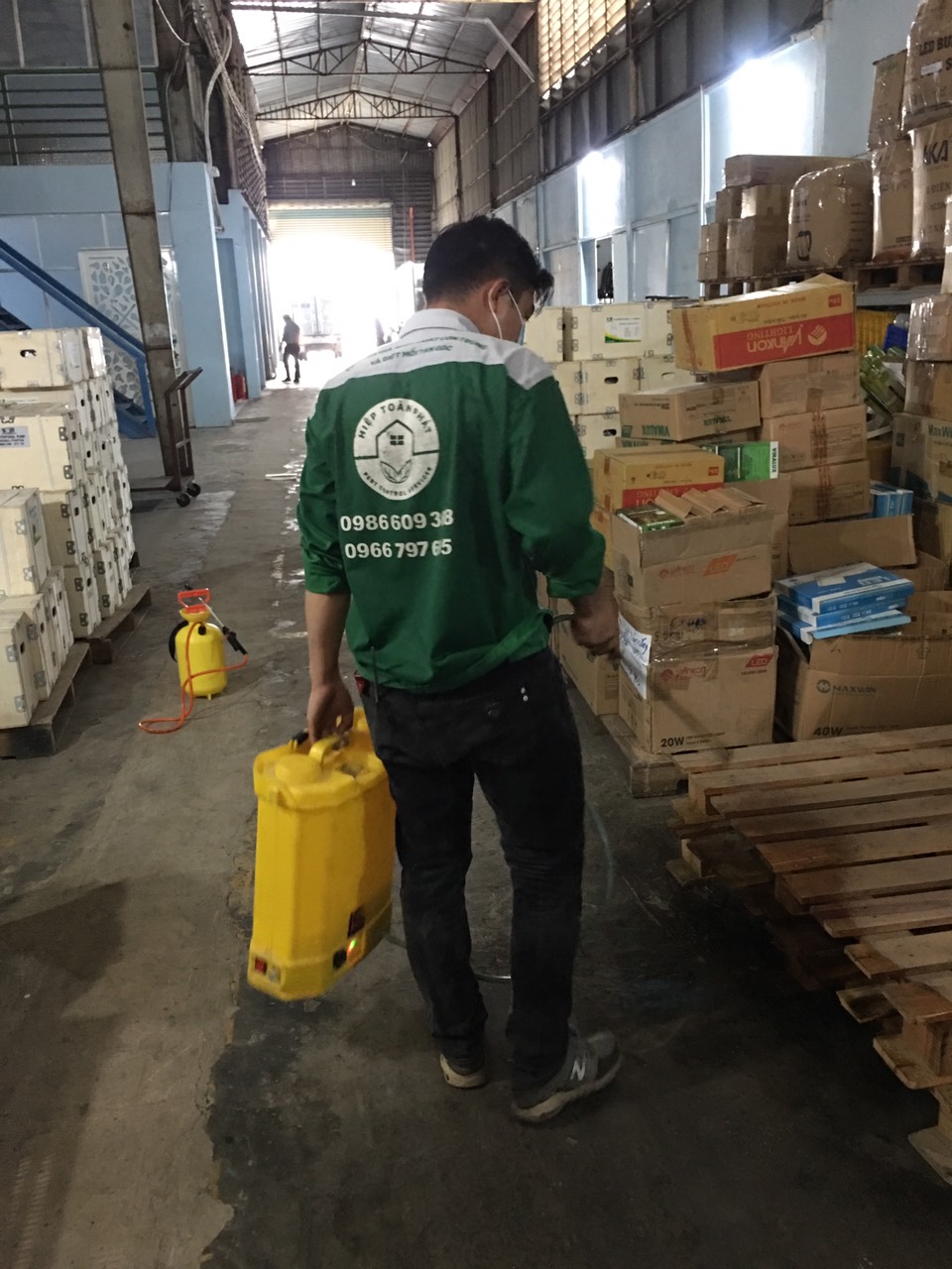 Diet-moi-hiep-phat-cam-ket-cung-cap-dich-vu-gia-re-nhat-thi-truong